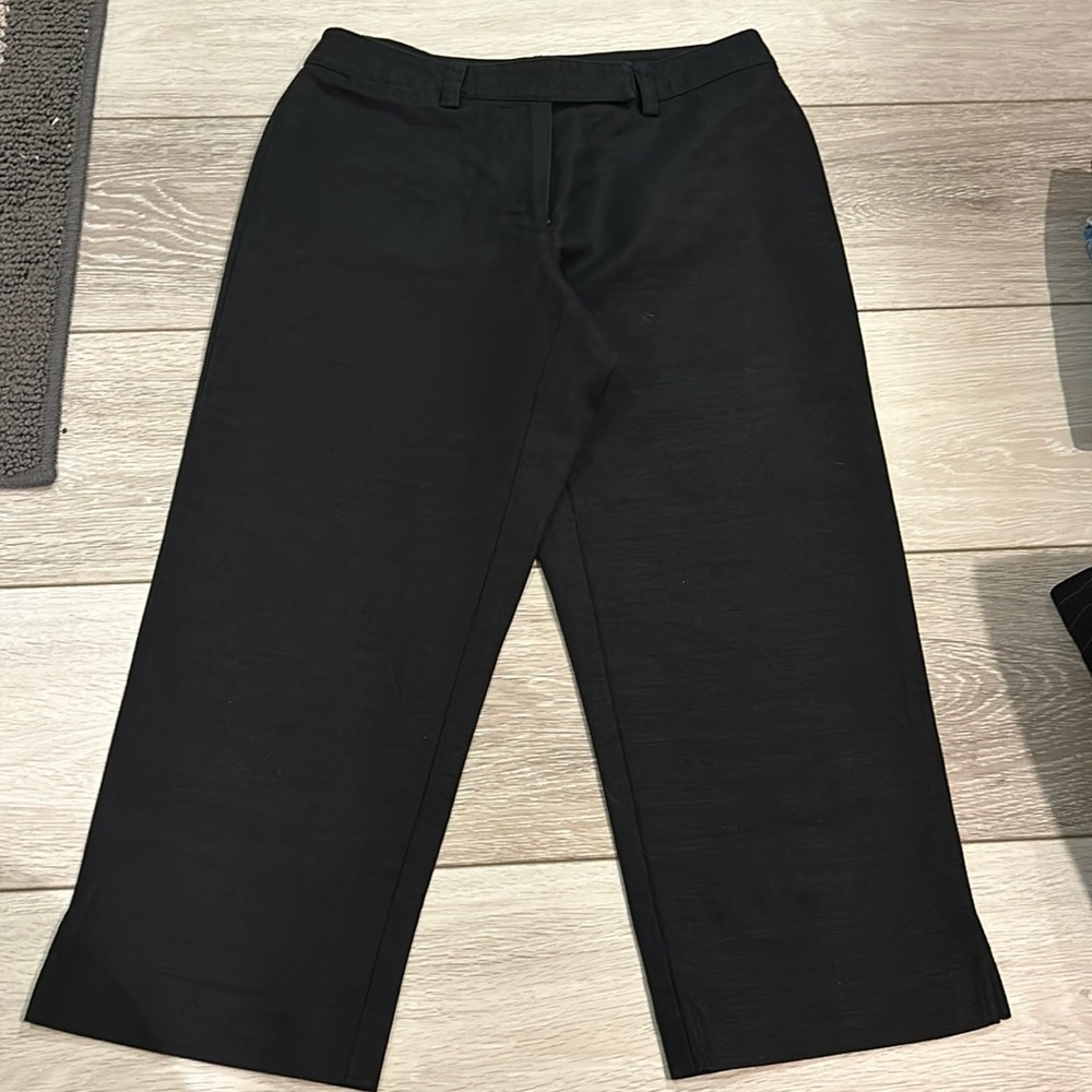 Liz Claiborne black capris